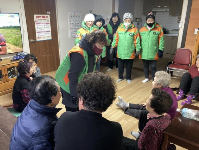 동두천시 생연1동 지역자율방재단, 한파 쉼터 긴급 점검으로 강추위 대비